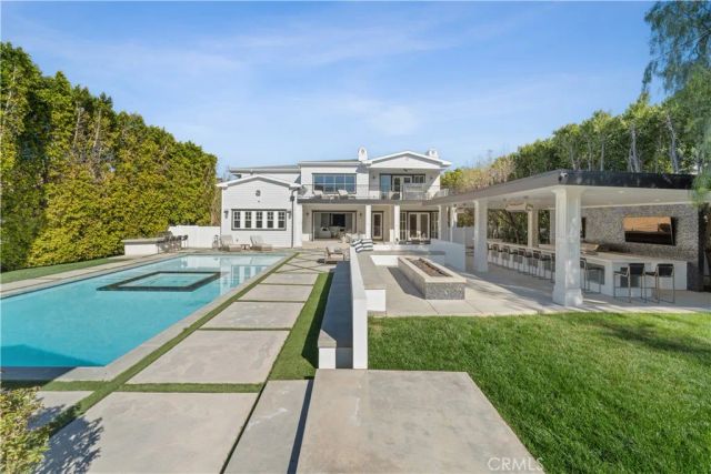 17528 Jayden Lane, Encino, CA 91316