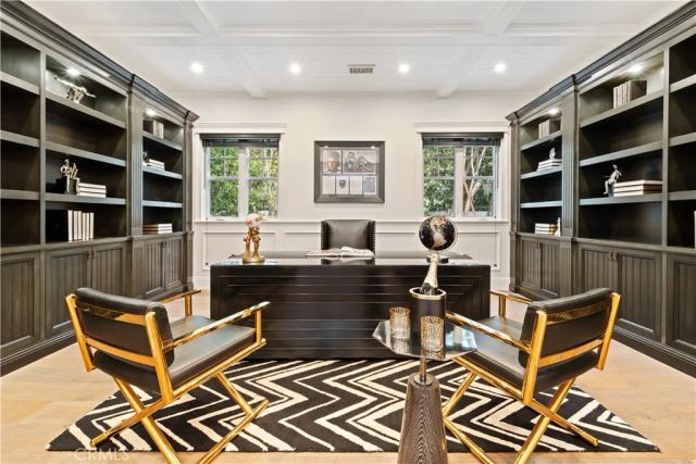 17528 Jayden Lane, Encino, CA 91316