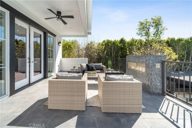 17528 Jayden Lane, Encino, CA 91316