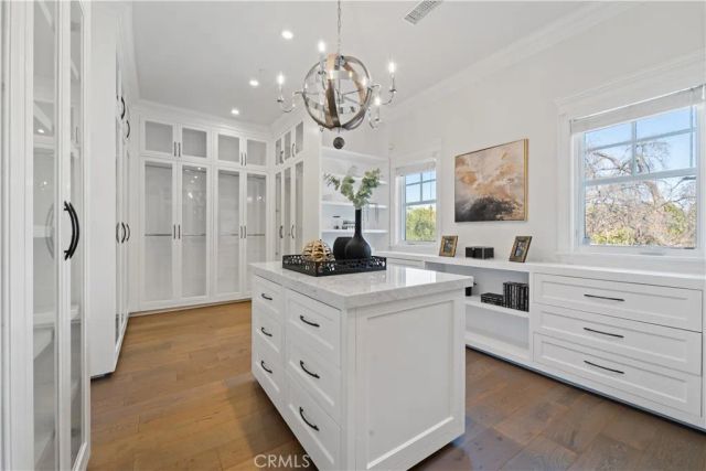 17528 Jayden Lane, Encino, CA 91316