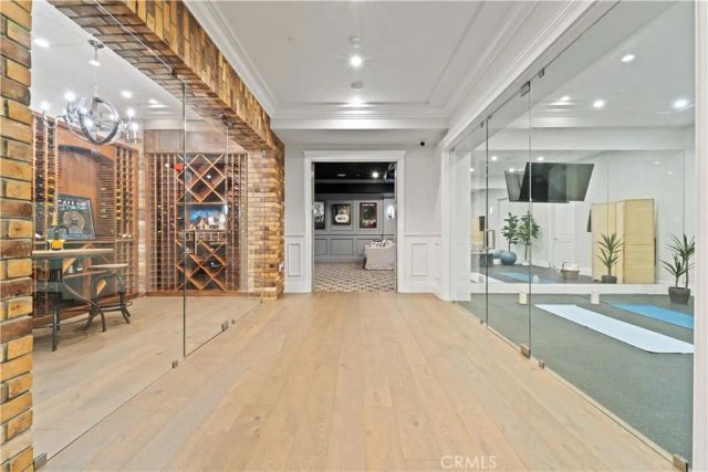 17528 Jayden Lane, Encino, CA 91316