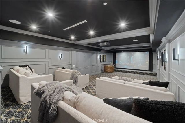 17528 Jayden Lane, Encino, CA 91316