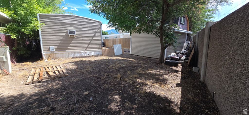 7536 S BLISSWOOD DR, Midvale, UT 84047 — photo 3