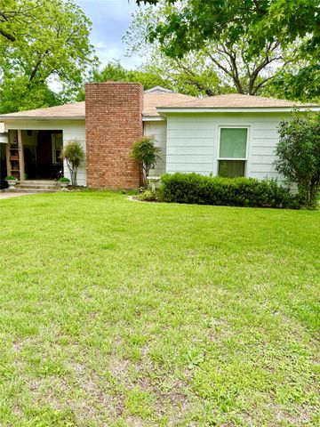 706 S Avenue I, Clifton, TX 76634