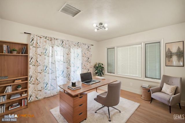 6101 Olive Drive, Bakersfield, CA 93308
