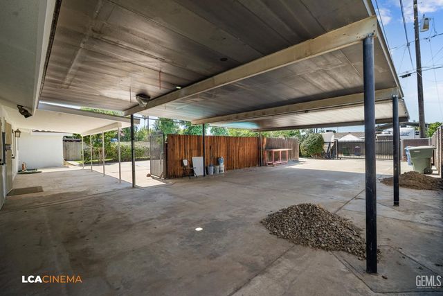 6101 Olive Drive, Bakersfield, CA 93308