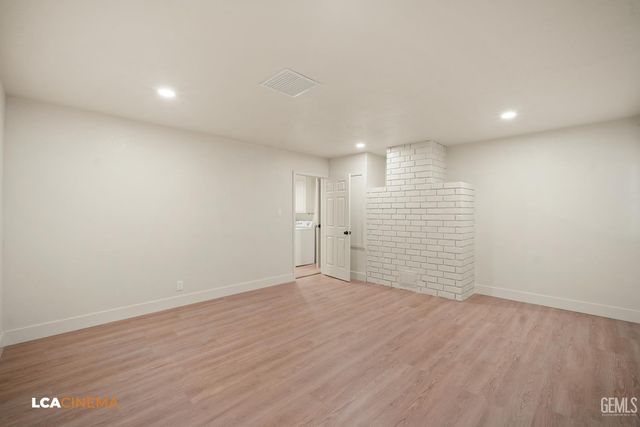 6101 Olive Drive, Bakersfield, CA 93308