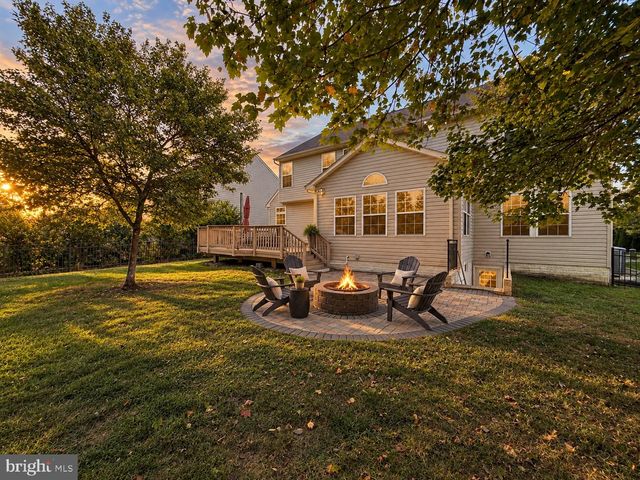 2433 TRIMARAN WAY, Woodbridge, VA 22191