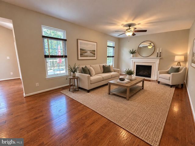 2433 TRIMARAN WAY, Woodbridge, VA 22191