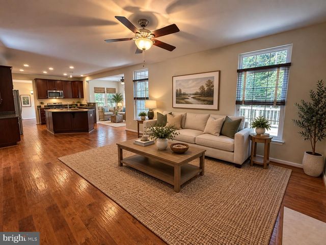 2433 TRIMARAN WAY, Woodbridge, VA 22191
