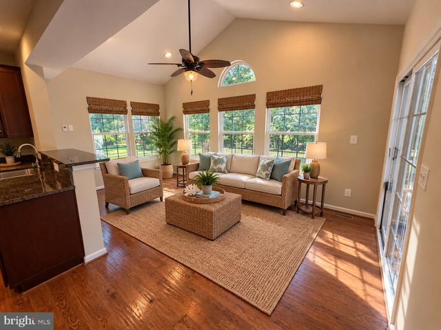 2433 TRIMARAN WAY, Woodbridge, VA 22191