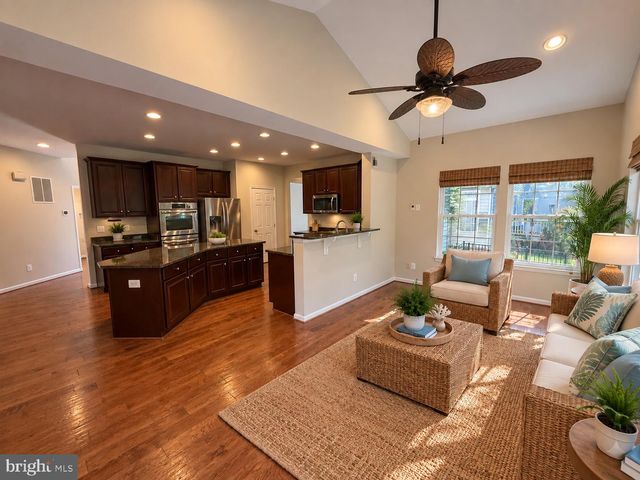 2433 TRIMARAN WAY, Woodbridge, VA 22191