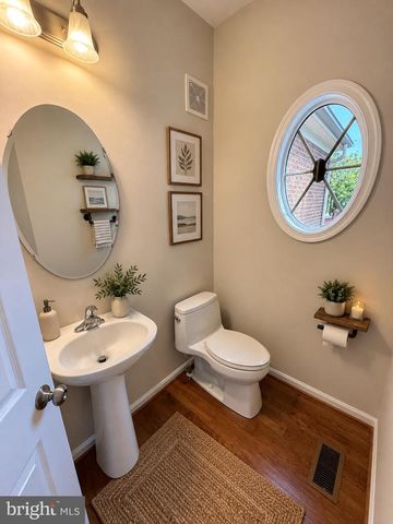 2433 TRIMARAN WAY, Woodbridge, VA 22191