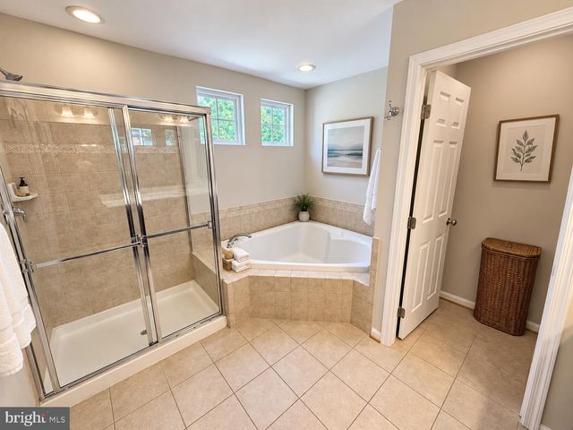 2433 TRIMARAN WAY, Woodbridge, VA 22191