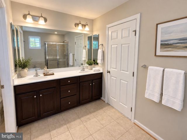 2433 TRIMARAN WAY, Woodbridge, VA 22191