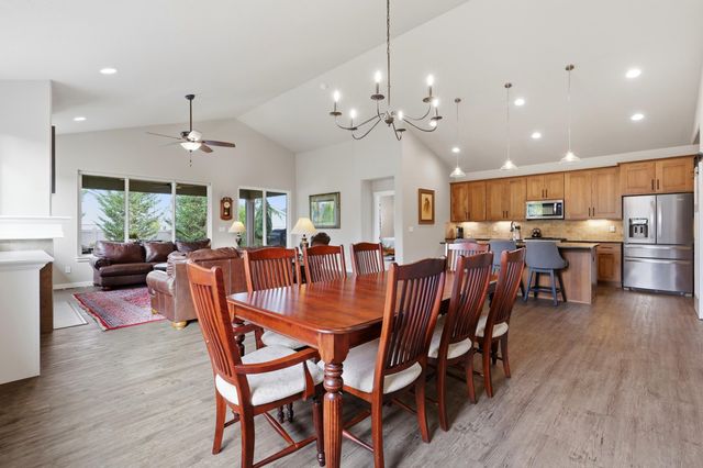 1709 N Hood River Rd, Liberty Lake, WA 99019