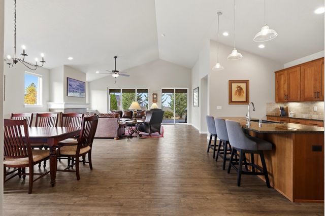 1709 N Hood River Rd, Liberty Lake, WA 99019