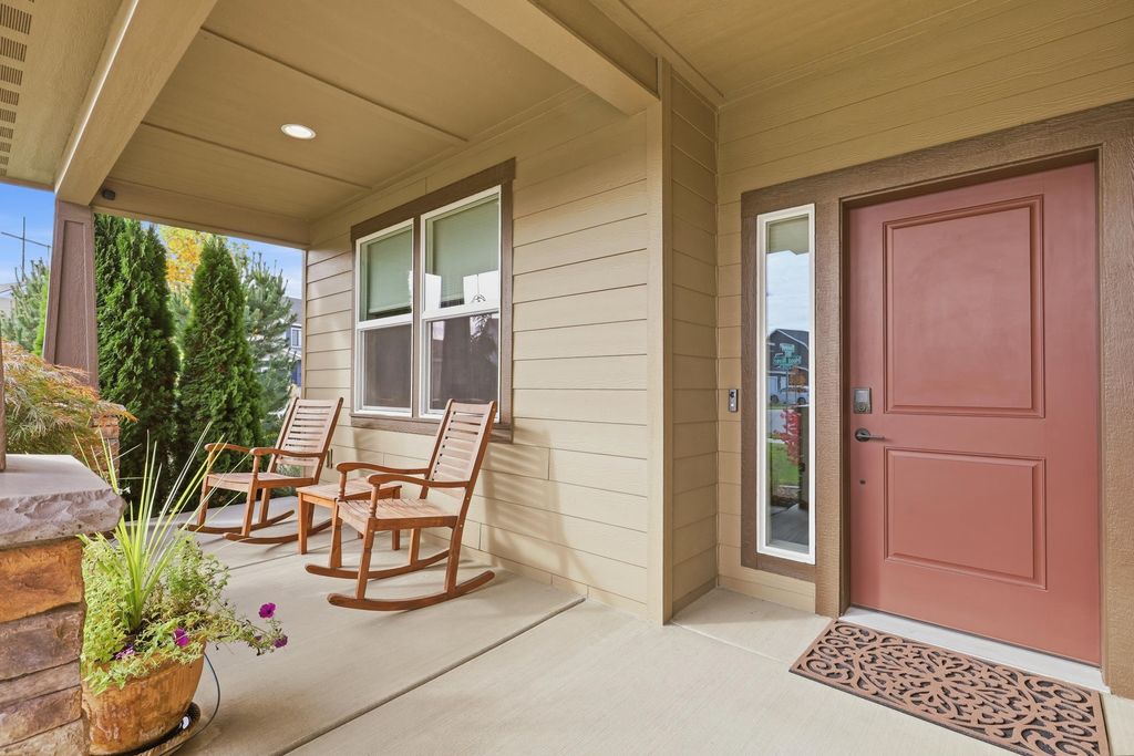 1709 N Hood River Rd, Liberty Lake, WA 99019 photo 3