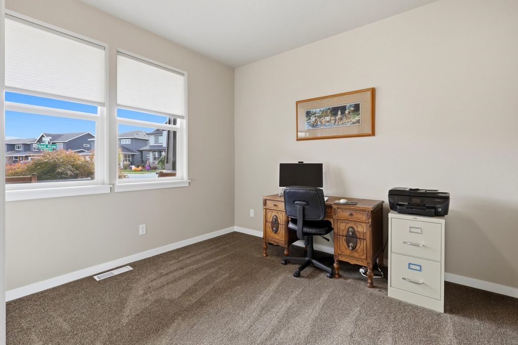 1709 N Hood River Rd, Liberty Lake, WA 99019 photo 5
