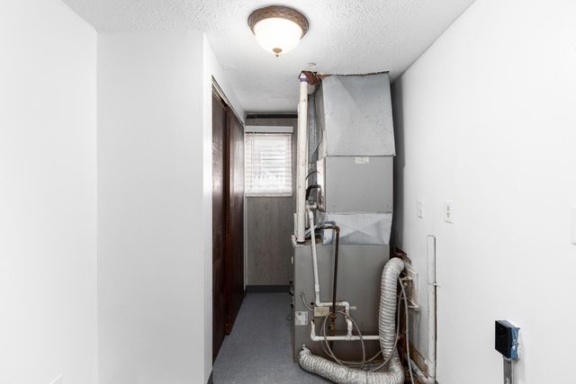 561 Pierce Avenue, Columbus, OH 43213