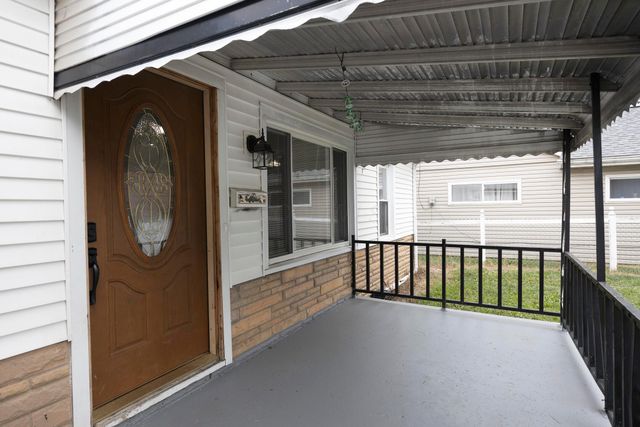 561 Pierce Avenue, Columbus, OH 43213