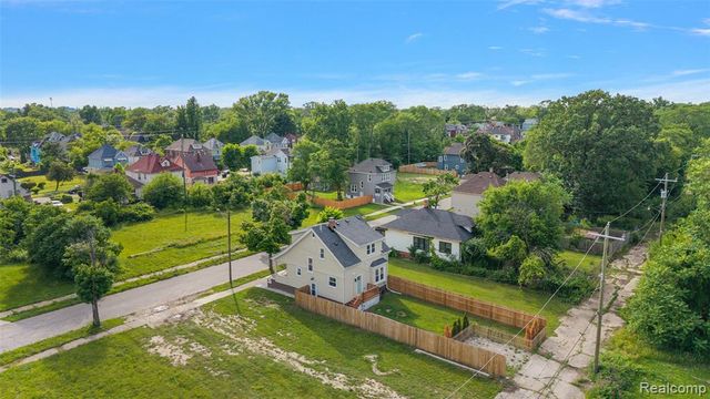 2476 Beals Street, Detroit, MI 48214