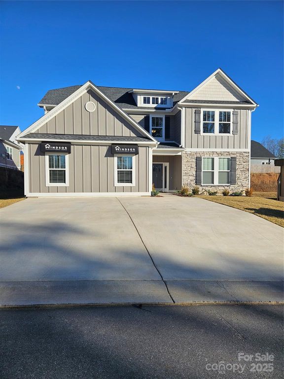 66 Orwell Drive, Fletcher, NC 28732