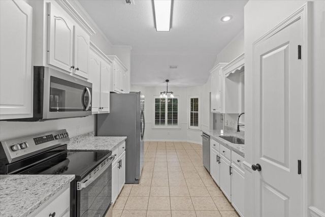 412 Mill Creek Cir, Dothan, AL 36305