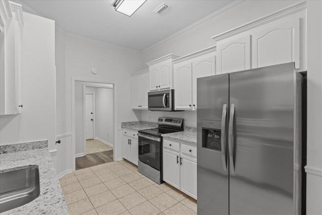 412 Mill Creek Cir, Dothan, AL 36305