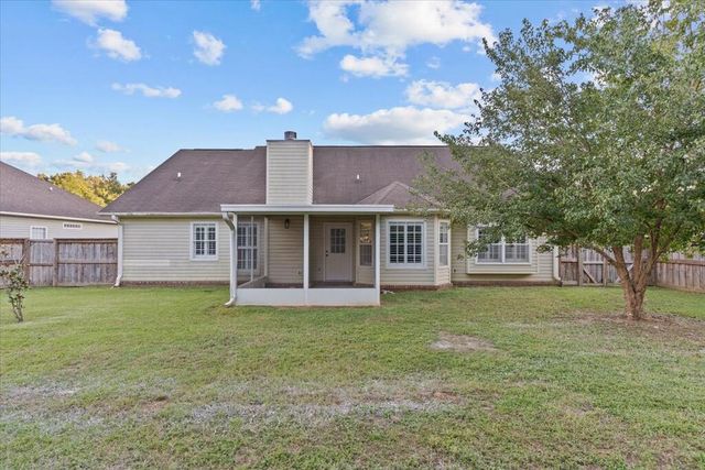 412 Mill Creek Cir, Dothan, AL 36305