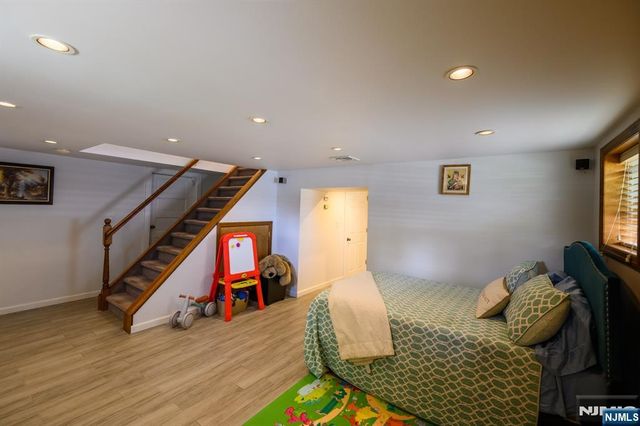39 Lawrence Avenue, Lodi, NJ 07644