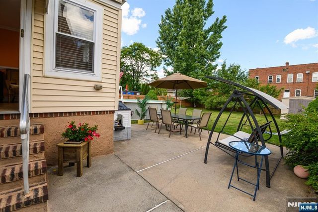 39 Lawrence Avenue, Lodi, NJ 07644