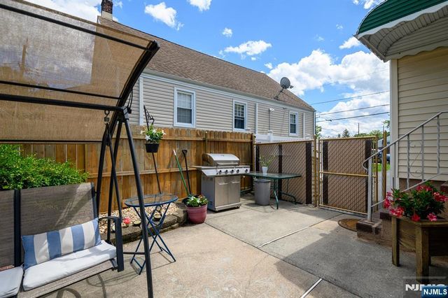 39 Lawrence Avenue, Lodi, NJ 07644