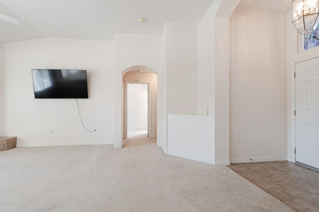 Image 17 of property listing at 721 Via Cerioni, Madera, CA 93637