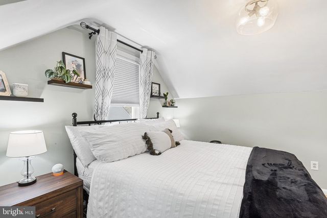 106 BARREN RD, Newtown Square, PA 19073