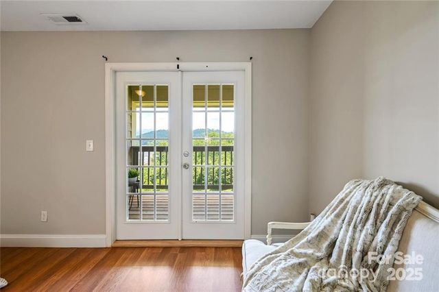 29 Rotunda Circle, Asheville, NC 28806