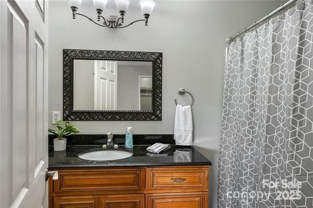 29 Rotunda Circle, Asheville, NC 28806