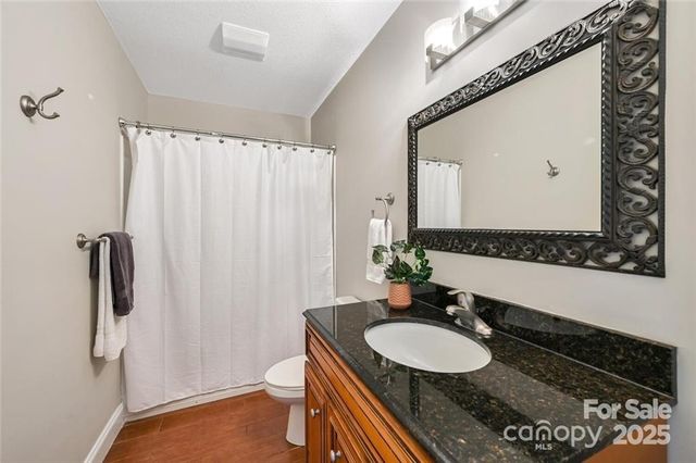 29 Rotunda Circle, Asheville, NC 28806