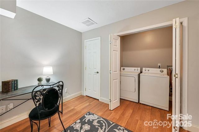 29 Rotunda Circle, Asheville, NC 28806