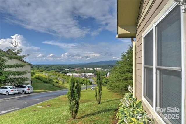 29 Rotunda Circle, Asheville, NC 28806