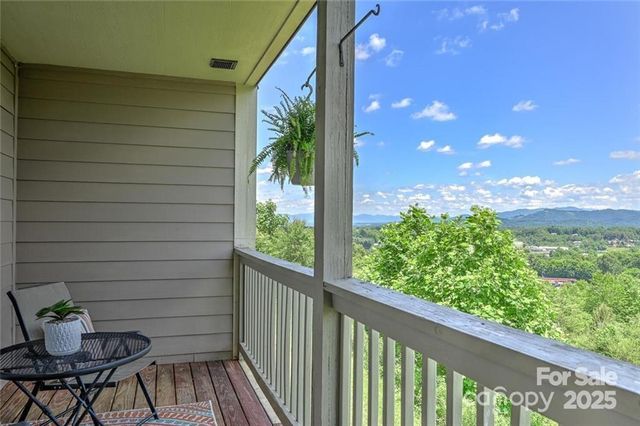29 Rotunda Circle, Asheville, NC 28806