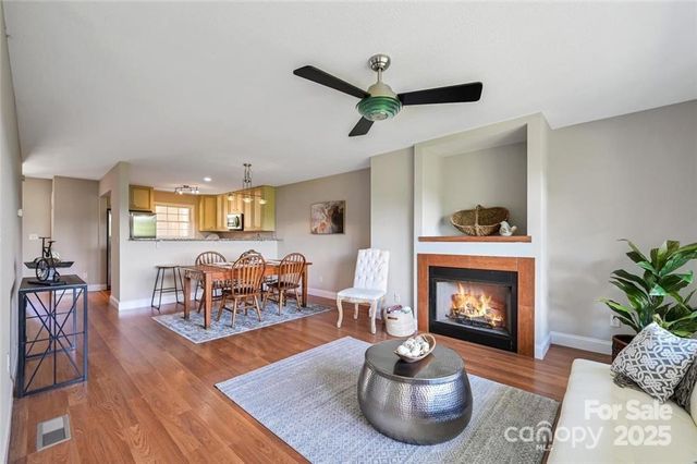 29 Rotunda Circle, Asheville, NC 28806