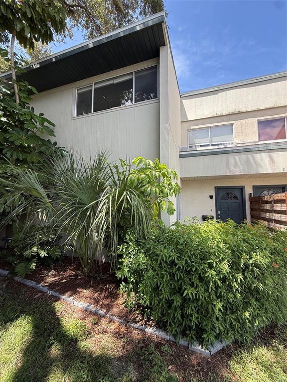 6814 WHITMAN PLACE 6814, SARASOTA, FL 34243 — exterior