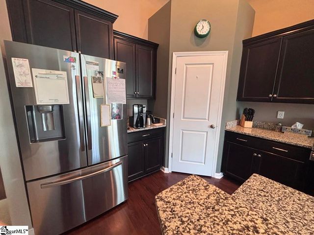 565 Goldstone Lane, Boiling Springs, SC 29316