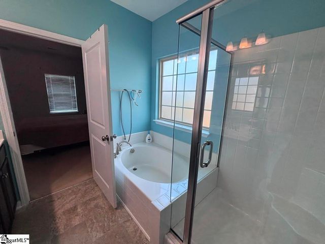565 Goldstone Lane, Boiling Springs, SC 29316