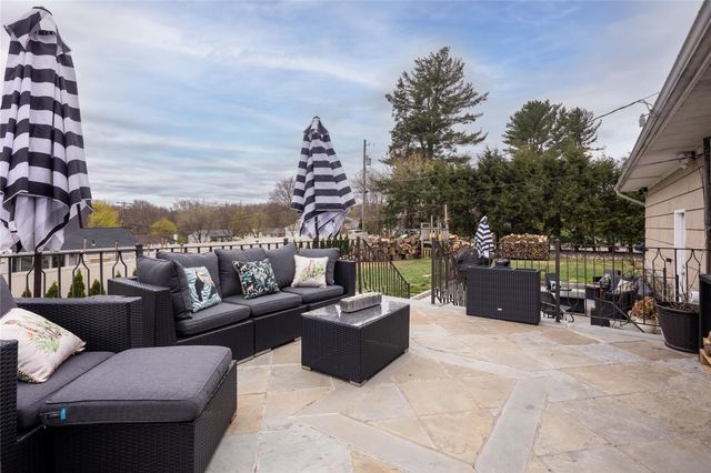 2820 Sarles Drive, Yorktown Heights, NY 10598