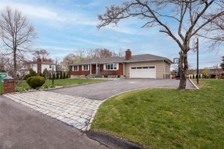 2820 Sarles Drive, Yorktown Heights, NY 10598