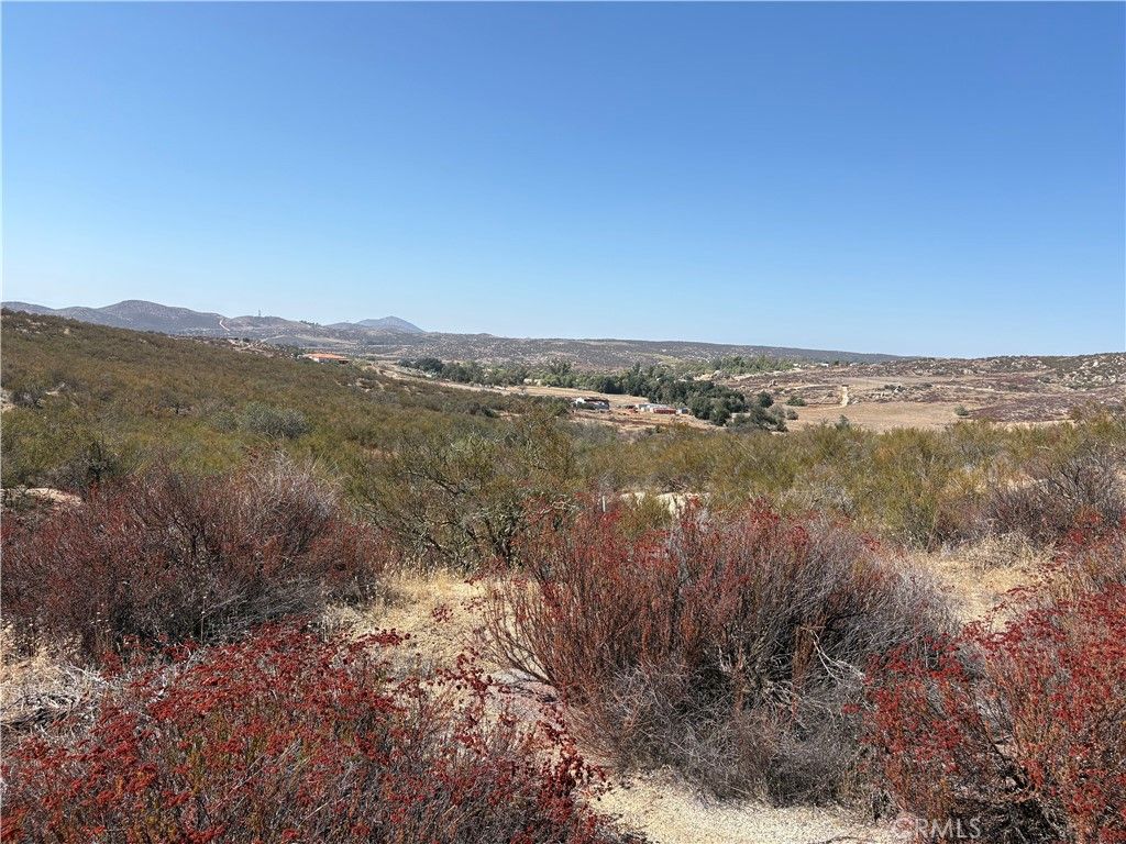 0 Ardia, Sage, CA 92544 — photo 2