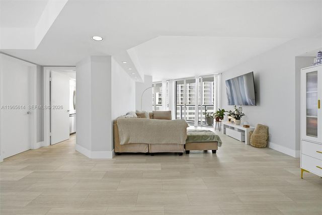 16485 Collins Ave 1034, Sunny Isles Beach, FL 33160