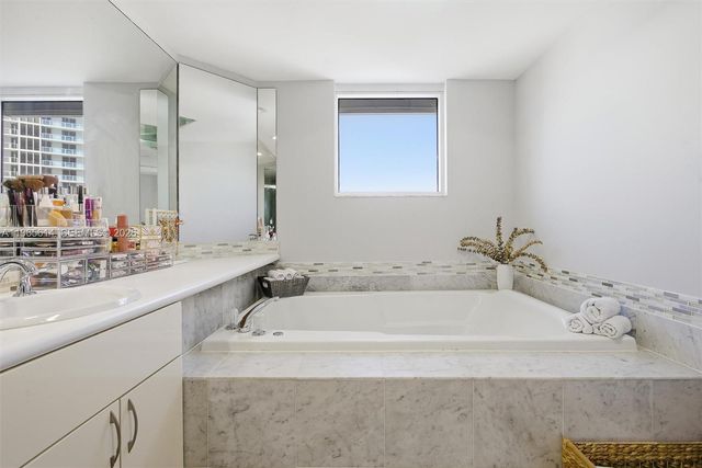 16485 Collins Ave 1034, Sunny Isles Beach, FL 33160